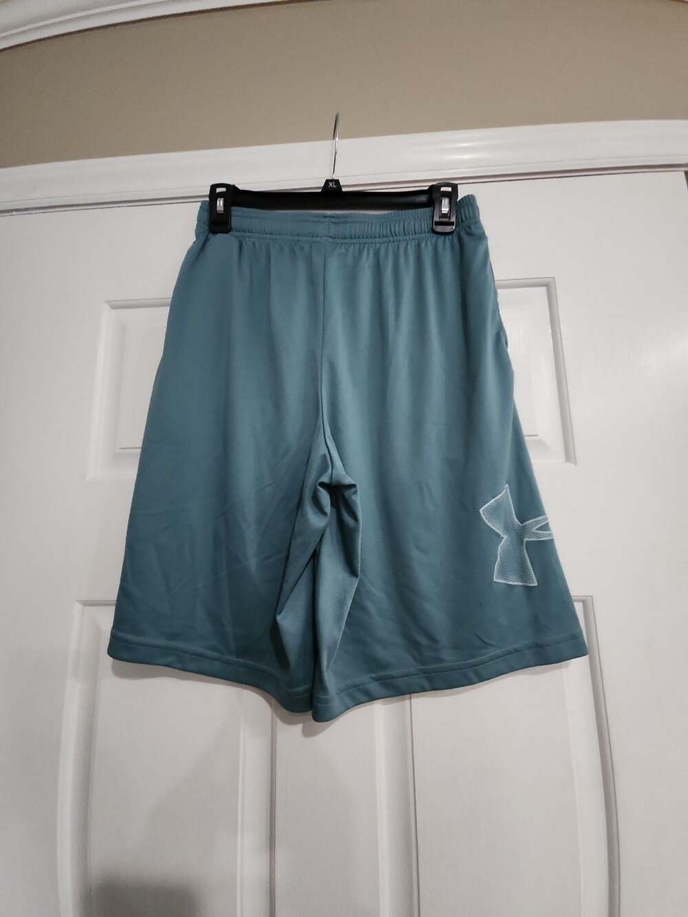 Under Armour Tech Graphic HeatGear Athletic Training Shorts - Picture 6 of 7